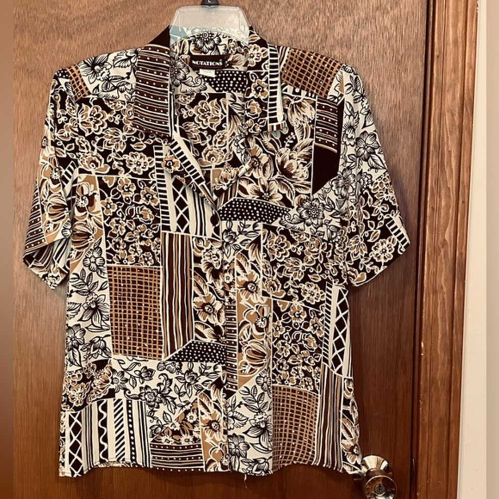 Notations Womens Size 10 Blouse Black & Tan Top Shirt Floral Print Short Sleeve